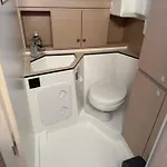 Stilvolle Bootsunterkunft Fuer Bis Zu 4 Personen