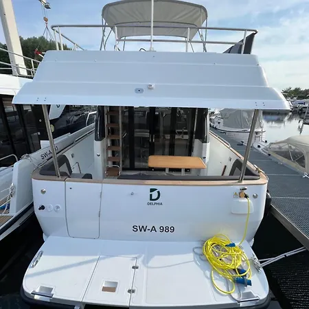 Stilvolle Bootsunterkunft Für Bis Zu 4 Personen *