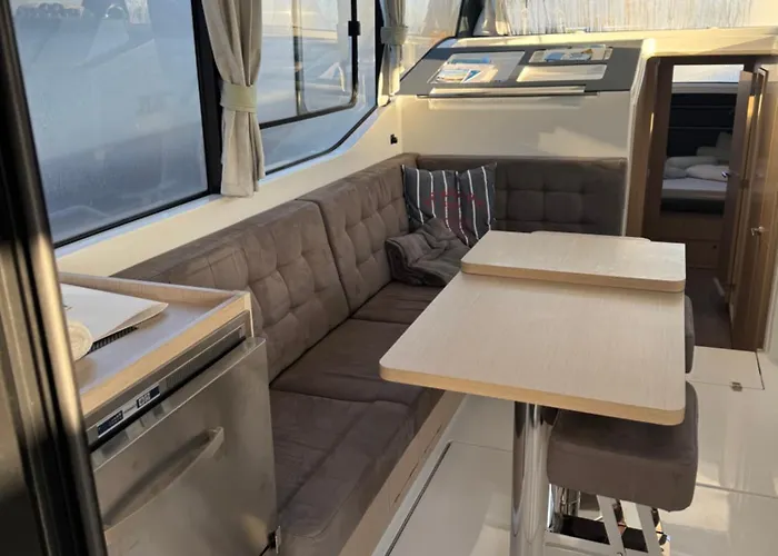 Stilvolle Bootsunterkunft Für Bis Zu 4 Personen * Kolonie Zern